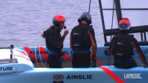 Kate Middleton al timone di un catamarano