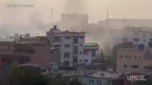 Afghanistan, colonne di fumo su Kabul dopo il raid che ha ucciso Al Zawahiri