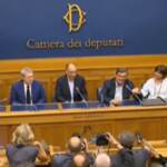 Elezioni, Calenda: “Alleanza con Renzi? Le porte sono aperte a tutti, non mettiamo veti come coalizione”