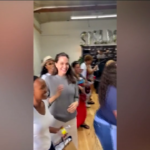 Usa, Angelina Jolie festeggia a passi di danza l’ammissione della figlia al college