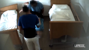 Foggia, botte e violenze sessuali su anziani in una Rsa: indagati 4 operatori