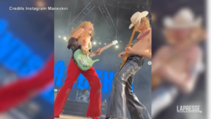 Maneskin scatenati al Lollapalooza di Chicago: e Damiano si infortuna