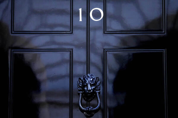 Regno Unito: allarme hacker sul voto per il nuovo leader Tory e prossimo premier