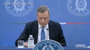 Draghi: “Italia cresce ma ci sono nuvole all’orizzonte”