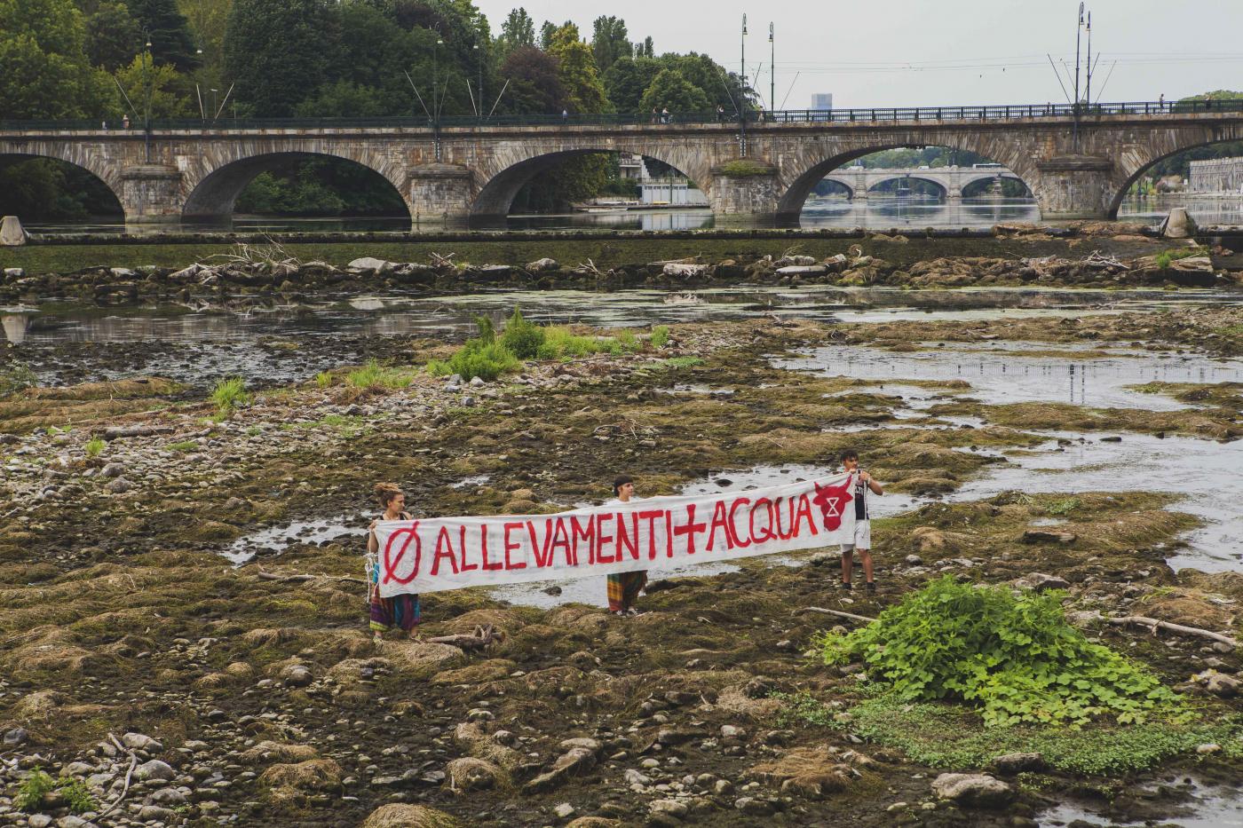 Siccità: nuovo record negativo per il Po, Tevere a secco Siccità: nuovo record negativo per il Po, Tevere a secco