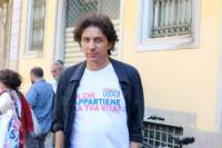 Marco Cappato si autodenuncia a Milano dopo il suicidio assistito di Elena in Svizzera