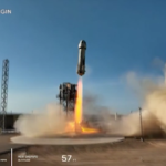 Blue Origin manda nello spazio una capsula con sei ‘turisti dello spazio’