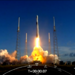 SpaceX lancia una sonda lunare da Cape Canaveral: così anche la Corea del Sud di unisce alla corsa verso la Luna