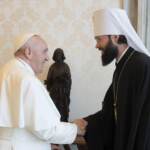 Il Papa incontra il delegato di Kirill e fa beato un sacerdote martire dell’Urss