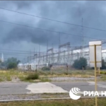 Ucraina, fumo grigio intorno alla centrale nucleare di Zaporizhzia