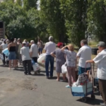 Ucraina: fine del coprifuoco dopo 54 ore, i residenti di Mykolaiv in coda per acqua e cibo