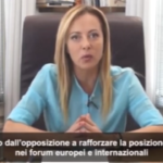 Elezioni, Meloni parla alla stampa internazionale in diverse lingue: “Nostra posizione in Occidente è cristallina”
