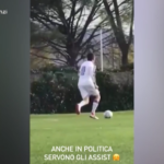 Elezioni, Renzi posta video prima di ufficialità accordo con Calenda: “Anche in politica servono gli assist”