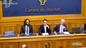Elezioni, Di Maio attacca Calenda: “Con i bulli è meglio porgere l’altra guancia”