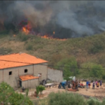 Portogallo, migliaia di Vigili del Fuoco al lavoro per spegnere il rogo nel Parco Nazionale Serra da Estrela