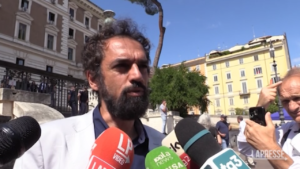 Giarrusso deposita il simbolo di ‘Sud chiama Nord’: “Conte bravo ex premier, pessimo capo politico”