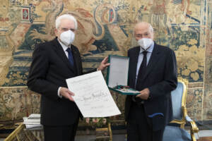Quirinale: Mattarella ha conferito a Piero Angela l’onorificenza di Cavaliere di Gran Croce