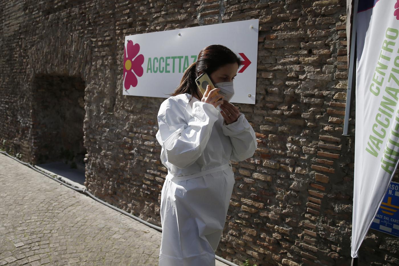 Covid, Fiaso: ricoveri in calo per la seconda settimana, -13,7% Covid, Fiaso: ricoveri in calo per la seconda settimana, -13,7%