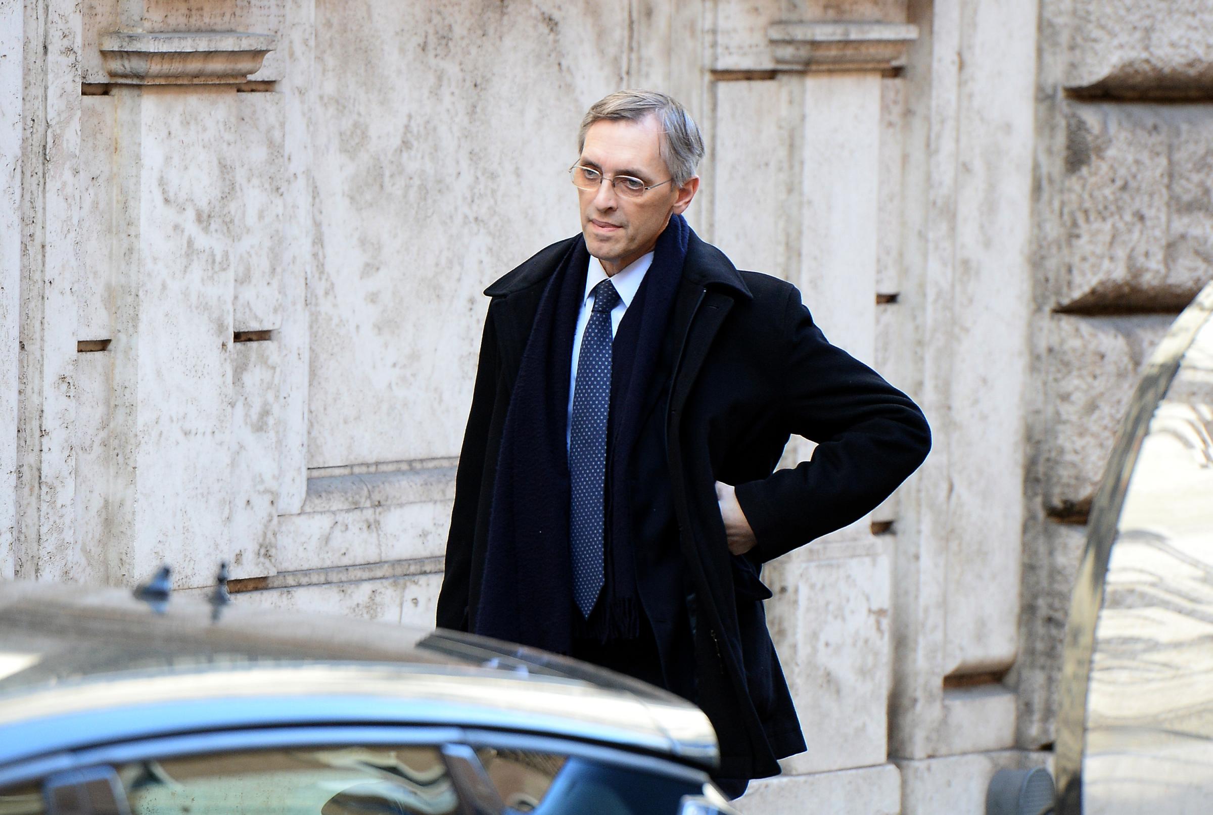 E’ morto Niccolò Ghedini, aveva 62 anni. Berlusconi: “Il nostro dolore è grande” E’ morto Niccolò Ghedini, aveva 62 anni. Berlusconi: “Il nostro dolore è grande”