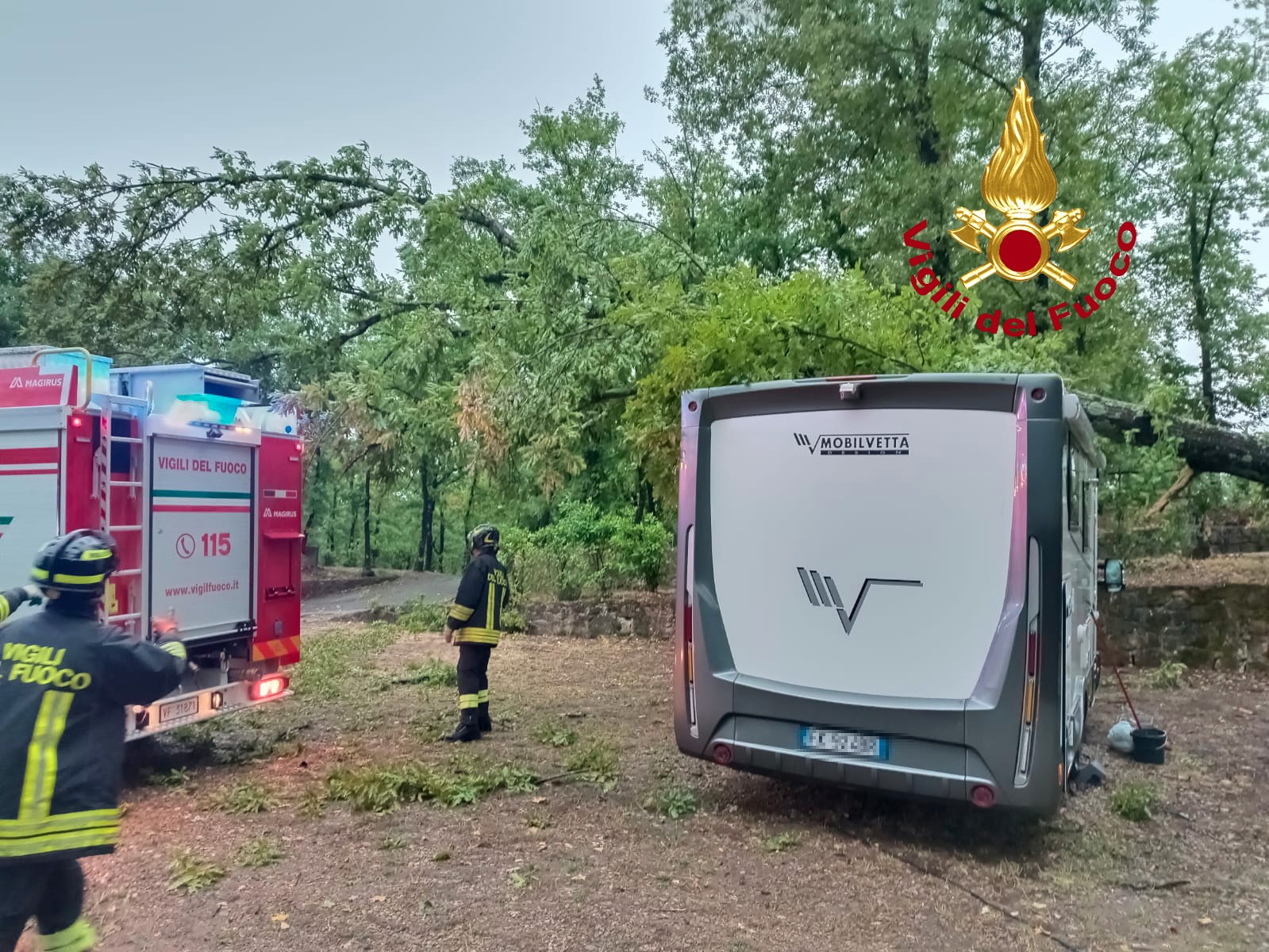 Maltempo: nubifragi e bufere al Centro-Nord. Due morti in Toscana, salgono a cinque le vittime in Corsica