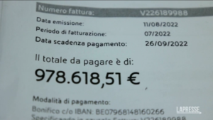 Caro energia, bolletta da un milione per imprenditore campano: “Una morte annunciata, la politica non ha mosso un dito”