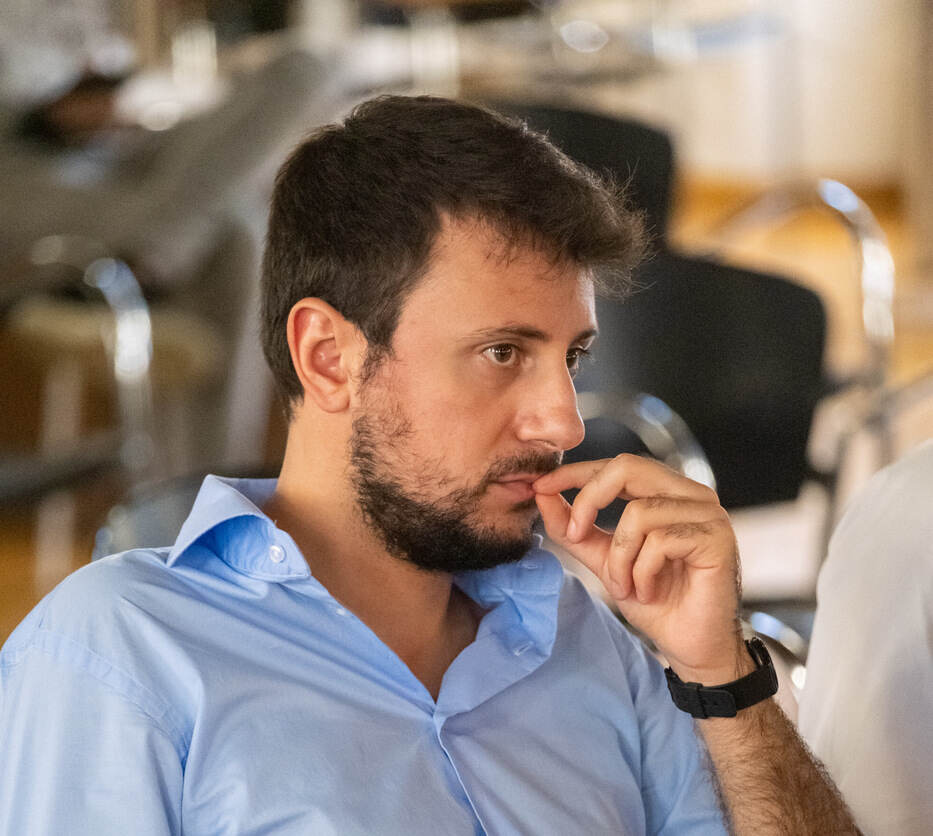 La Regina fa un passo indietro: “Rinuncio alla candidatura”. Letta chiede ad Amendola di correre come capolista in Basilicata La Regina fa un passo indietro: “Rinuncio alla candidatura”. Letta chiede ad Amendola di correre come capolista in Basilicata