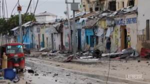Somalia: concluso l’attacco di al-Shabab a un hotel di Mogadiscio, 20 persone è il bilancio delle vittime