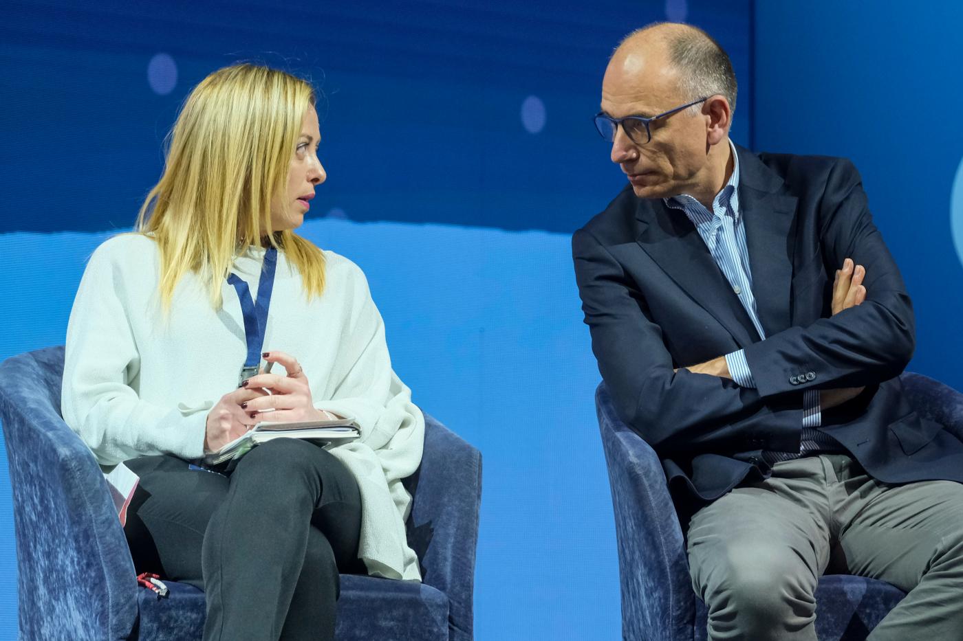 Elezioni: Meloni posta video dello stupro di Piacenza, scintille con Letta. E sul tema “devianze” il Pd non ci sta Elezioni: Meloni posta video dello stupro di Piacenza, scintille con Letta. E sul tema “devianze” il Pd non ci sta