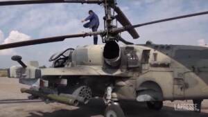 Ucraina: elicotteri d’assalto russi in azione, il video diffuso da Mosca