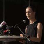 Finlandia, Marin in lacrime: “In questi tempi bui anche a me mancano la gioia, la luce e il divertimento”