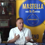 Mastella lancia politica ‘a km ‘0 e mostra suo numero di telefono: “Rispondo direttamente ai cittadini”