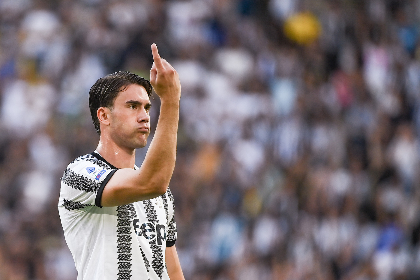 Abraham replica a Vlahovic, Juve-Roma 1-1 nel ritorno di Dybala Abraham replica a Vlahovic, Juve-Roma 1-1 nel ritorno di Dybala