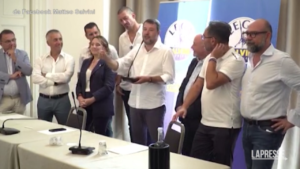 Elezioni, Salvini: “Non ci sono interessi stranieri da tutelare in Italia, ma l’interesse italiano”
