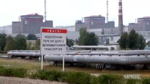 Ukraine, roof of Zaporizhzhia power plant hit