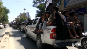 Afghanistan, talebani festeggiano un anno dalla ritirata degli Usa