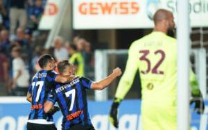 Italie/Foot: Italie: l’Atalanta rejoint l’AS Rome en tête