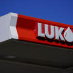 Russia, cade da finestra e muore capo consiglio amministrazione Lukoil