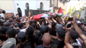 Cisgiordania, i funerali di un palestinese ucciso in raid di Israele