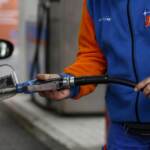 Petrolio, G7 approva price cap su greggio russo