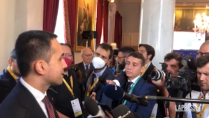 Energia, Di Maio: “Scostamento non serve, creeremo più problemi a famiglie”