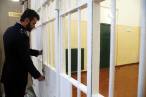 Benevento, due detenuti evadono da carcere minorile