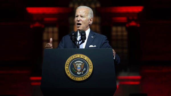 Usa, Biden: “Ideologia di Trump minaccia democrazia”