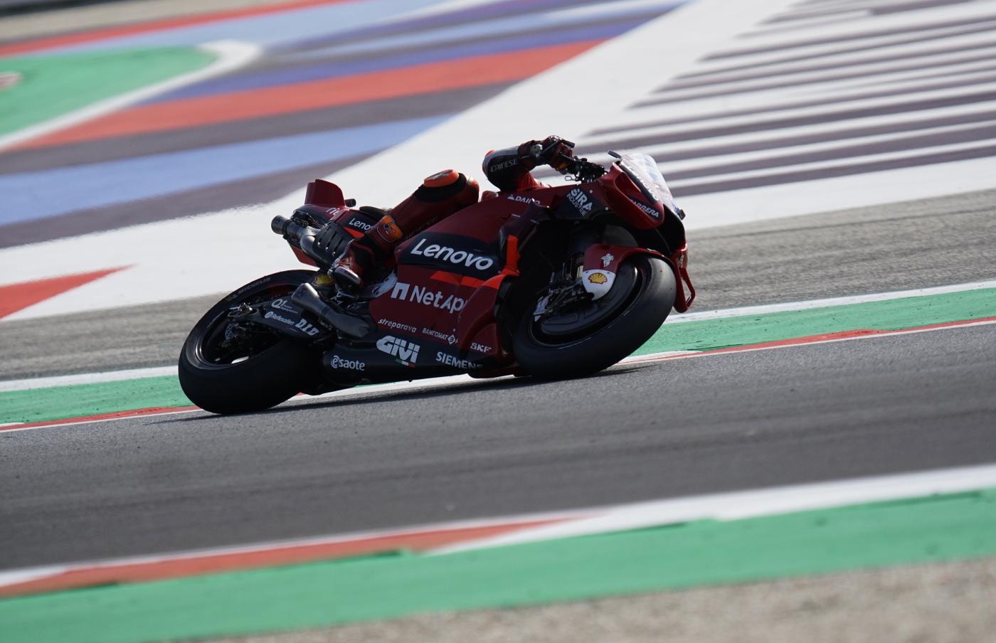 MotoGp, dominio Ducati nelle qualifiche