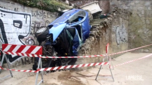 Torino, auto precipita dal ponte Isabella