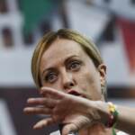 Fondi russi, Meloni: “FdI non prende soldi da stranieri”