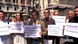 Napoli, flash mob di Europa Verde e dei commercianti contro criminalità