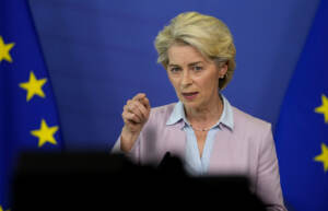 Bruxelles, conferenza stampa della presidente della Commissione europea Ursula von der Leyen