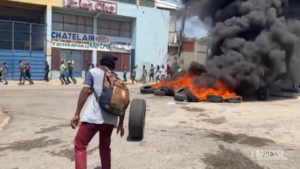 Haiti, migliaia di persone chiedono dimissioni Primo Ministro