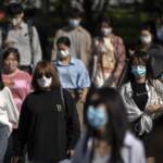 Covid, calano incidenza e ricoveri