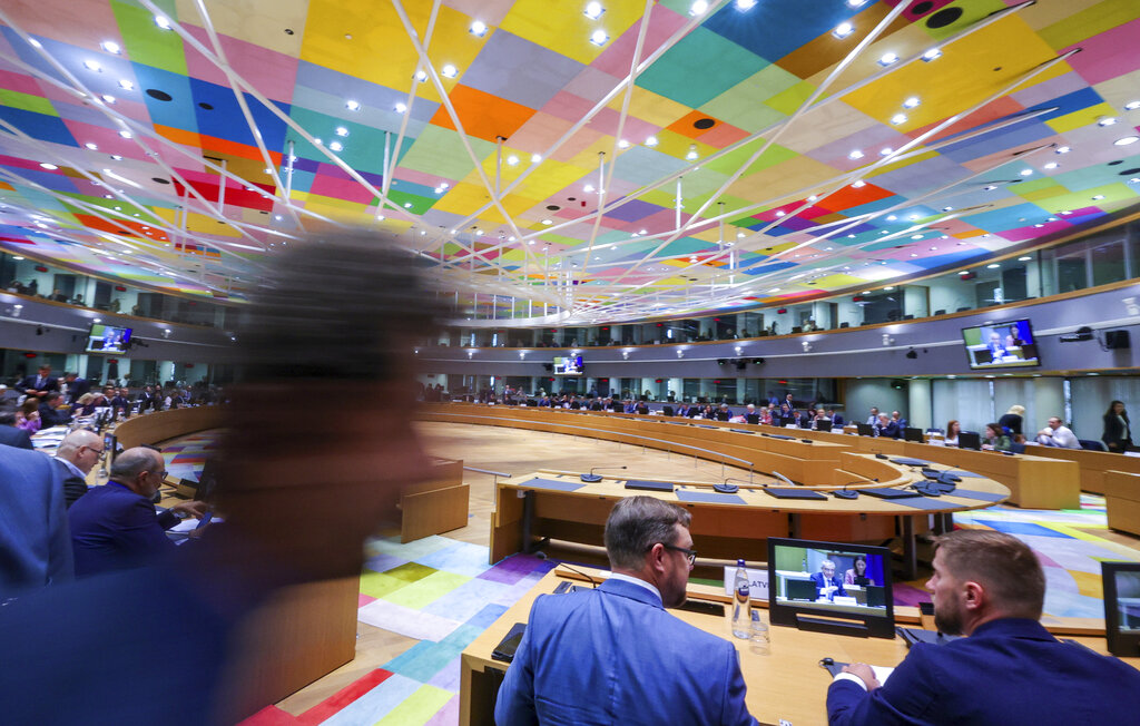 Energia, Ue verso riduzione obbligatoria consumi elettrici Energia, Ue verso riduzione obbligatoria consumi elettrici